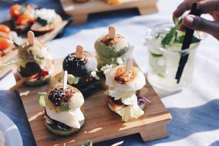 Abitudini e Follie aperitivo Rome