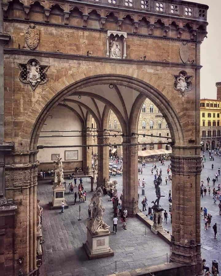 loggia dei lanzi florence