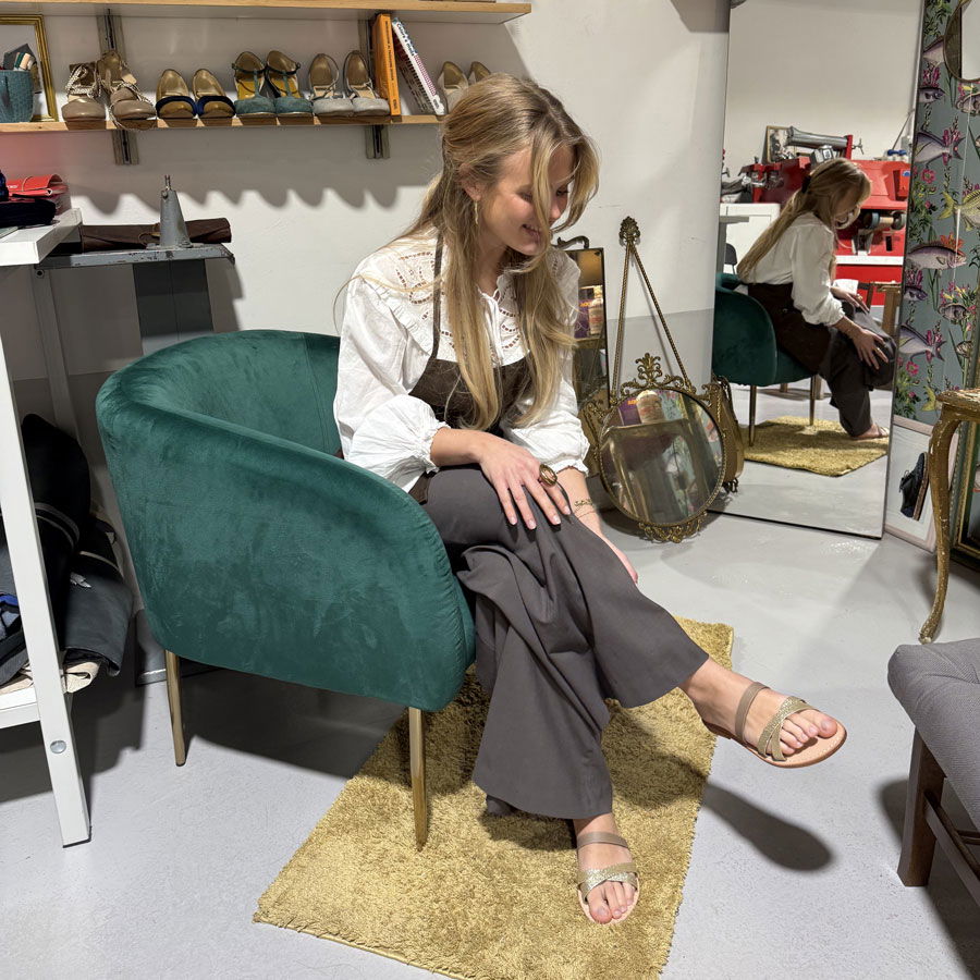 make-your-own-sandal-in-rome