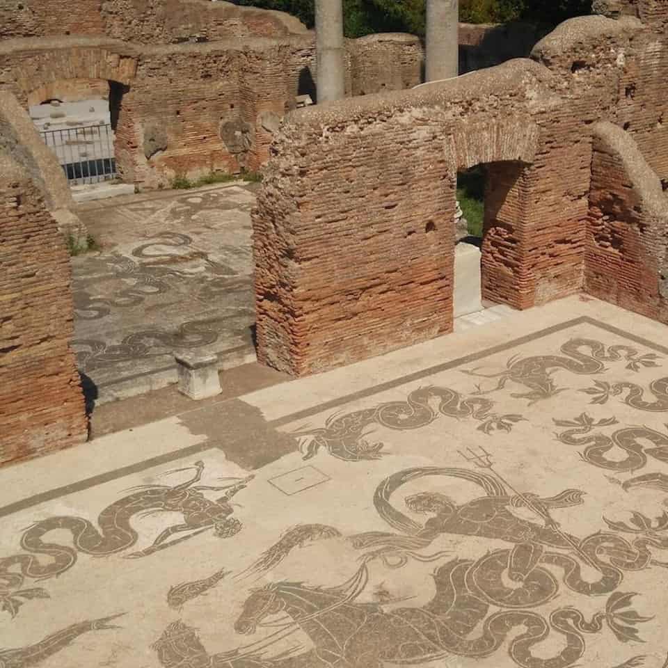 Ostia Antica archeological park & Borghetto experience (with lunch)