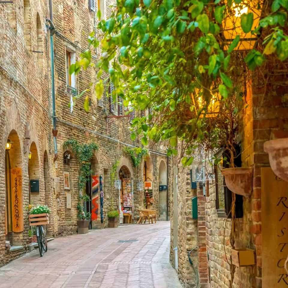 Pisa, Siena, San Gimignano with Lunch and Wine in Chianti