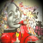 Tour della street art di Roma a bordo di una Vespa