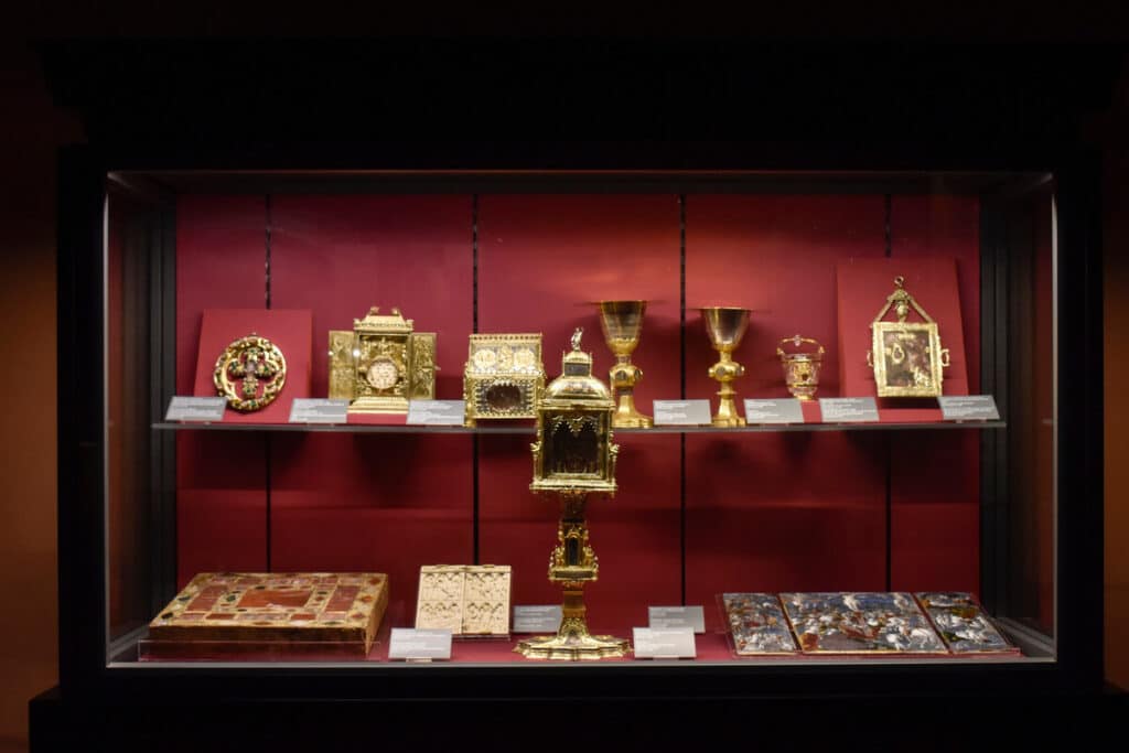 Visit Palazzo Pitti in Florence