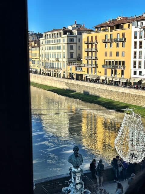 Vasari Corridor Re-Opens to the Public