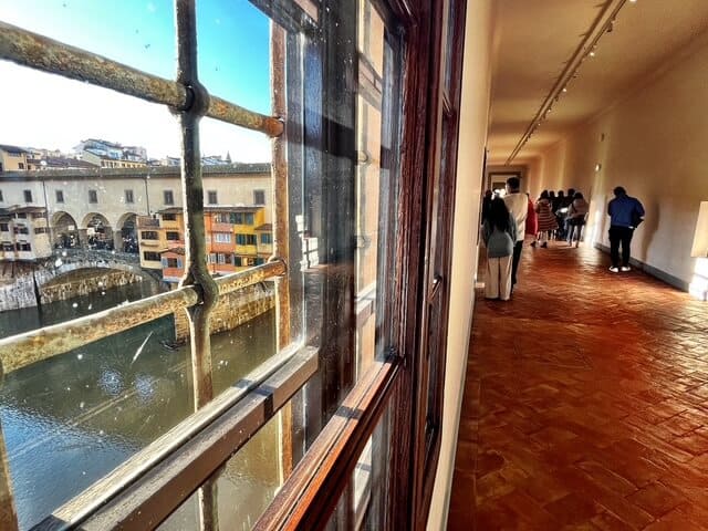 Vasari Corridor Re-Opens to the Public